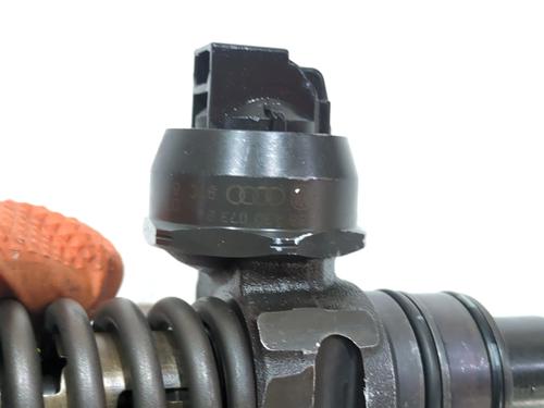 Injector VW GOLF V (1K1) 2.0 TDI 16V 4motion | BP25470550M100 