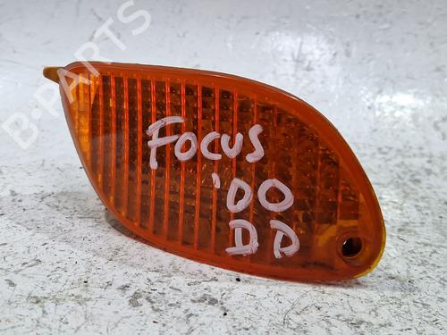 Used Right front indicator FORD FOCUS I (DAW, DBW) 1.6 16V (100 hp) 30777744