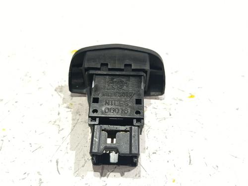 Warning switch NISSAN PRIMERA Hatchback (P12) 2.2 dCi | BP38726743I22 - Image 4
