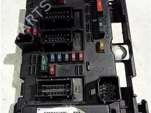 Used Fuse box PEUGEOT 807 (EB_) 2.0 HDi (120 hp) 23926310