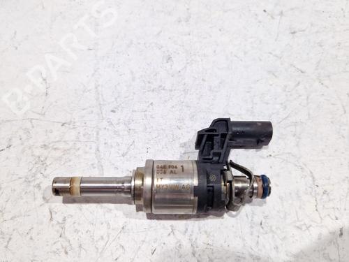 Injecteur VW GOLF VII (5G1, BQ1, BE1, BE2) 1.0 TSI (115 hp) 30192044