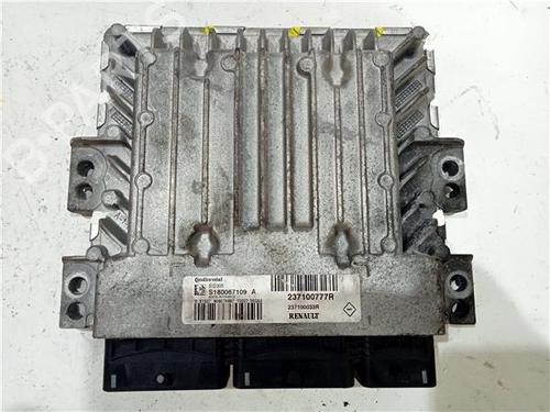 Used Electronic module RENAULT MEGANE III Hatchback (BZ0/1_, B3_) 1.5 dCi (86 hp) 23932713
