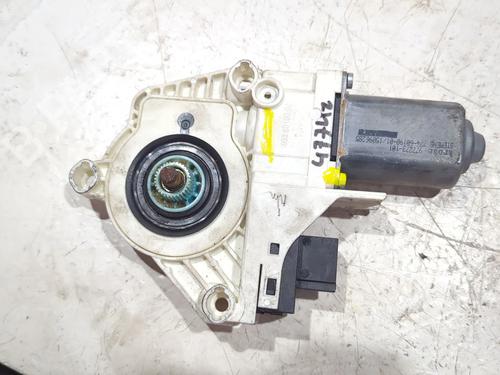 Rudehejsemotor bagstkærm venstre AUDI A6 C6 (4F2) 2.0 TFSI (170 hp) 26673528