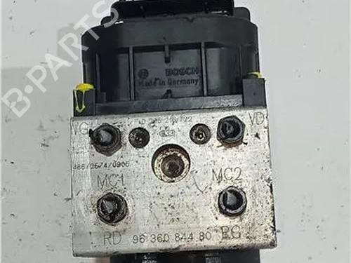 Used ABS pump CITROËN XSARA (N1) 1.9 TD (90 hp) 24967935