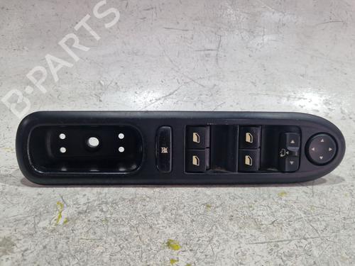 Used Left front window switch Left front window switch PEUGEOT 407 (6D_) 2.0 HDi 135 (6DRHRH, 6DRHRE, 6DRHRG, 6DRHRJ) (136 hp) 34122716 34122716