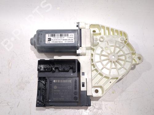 Rudehejsemotor forskærm højre SEAT LEON (1P1) 1.9 TDI (105 hp) 27190732