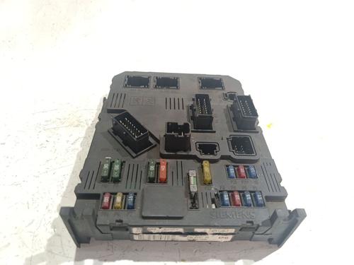 Used Fuse box Fuse box CITROËN C3 I (FC_, FN_) 1.4 HDi (68 hp) 39226445 39226445