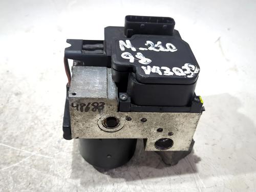 Used ABS pump MERCEDES-BENZ E-CLASS (W210) E 300 Turbo-D (210.025) (177 hp) 26921701
