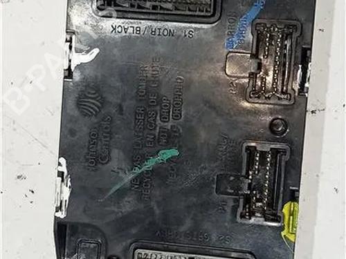 Used Electronic module RENAULT TRAFIC II Van (FL) 2.0 dCi 115 (FL01, FL0U, FL00, FL0H, FL0M) (114 hp) 23920354