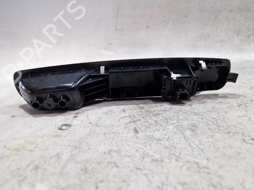 Right front window switch RENAULT MEGANE III Hatchback (BZ0/1_, B3_) 1.6 16V (BZ0H) | BP29698807I26