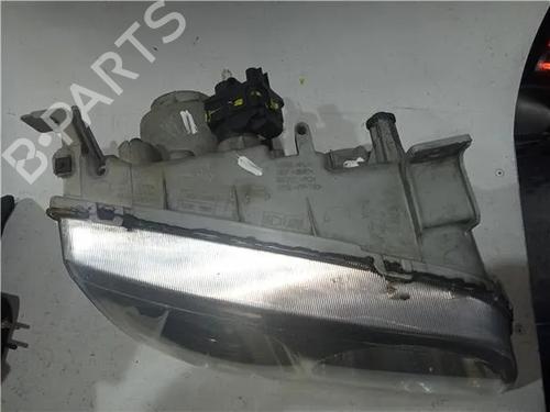 Right headlight HYUNDAI TRAJET (FO) 2.0 CRDi | BP23918001C29 