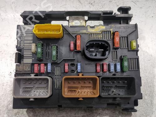 Used Fuse box Fuse box CITROËN C3 I (FC_, FN_) 1.4 i Bivalent (73 hp) 34399502 34399502