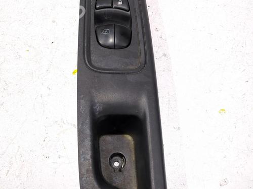 Used Left front window switch NISSAN MICRA V (K14) 1.0 (71 hp) 23925628