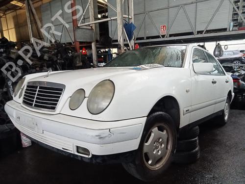 Right taillight MERCEDES-BENZ E-CLASS (W210) E 300 Turbo-D (210.025) | BP26673338C35 