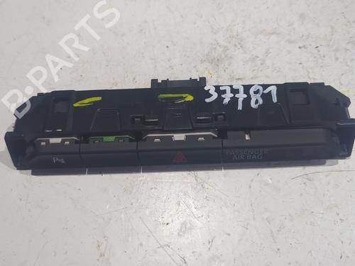 Used Switch VW PASSAT B7 (362) 2.0 TDI 4motion (177 hp) 23926654