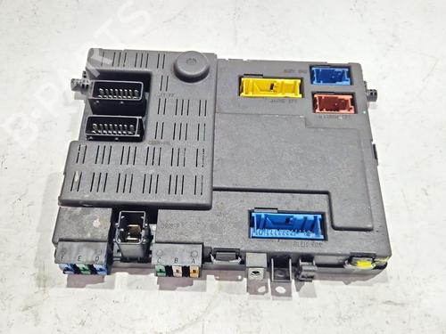 Used Fuse box CITROËN XSARA (N1) 2.0 HDi 90 (90 hp) 30192070