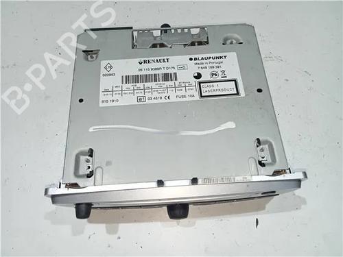 Used Radio RENAULT MASTER III Van (FV) 2.3 dCi 100 RWD (FV0B, FV0H, FV0K) (101 hp) 23931432