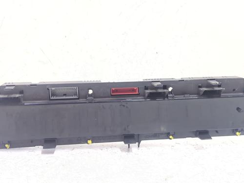 Used Instrument cluster Instrument cluster 38956242 38956242