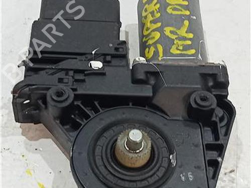 Used Right rear window motor SKODA SUPERB I (3U4) 1.9 TDI (130 hp) 23913080