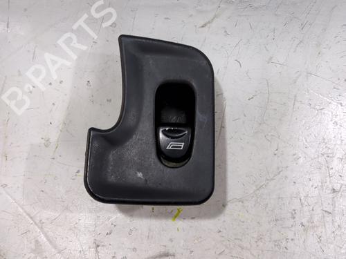 Used Right front window switch Right front window switch ALFA ROMEO 147 (937_) 1.6 16V T.SPARK ECO (937.AXA1A, 937.BXA1A) (105 hp) 34123697 34123697