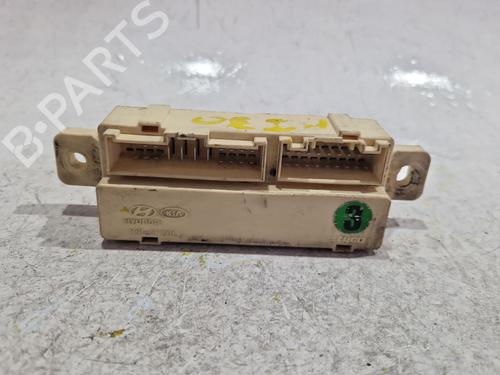Electronic module HYUNDAI i30 Coupe 1.6 CRDi | BP33704057M83 - Image 4