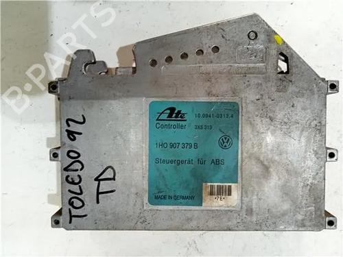 Used Control unit SEAT TOLEDO I (1L2) 2.0 i (115 hp) 23907251