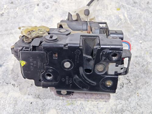 Front left lock VW GOLF IV (1J1) 1.4 16V | BP29876245C98