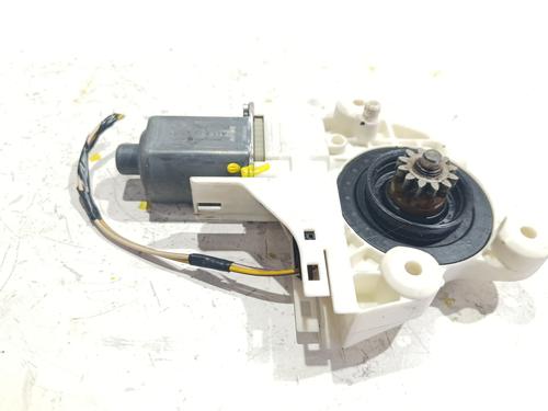 Rudehejsemotor forskærm højre Rudehejsemotor forskærm højre 39641193 39641193