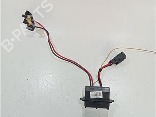 Used Heater resistor RENAULT CLIO III Grandtour (KR0/1_) 1.2 16V (KR0P) (101 hp) 23911013