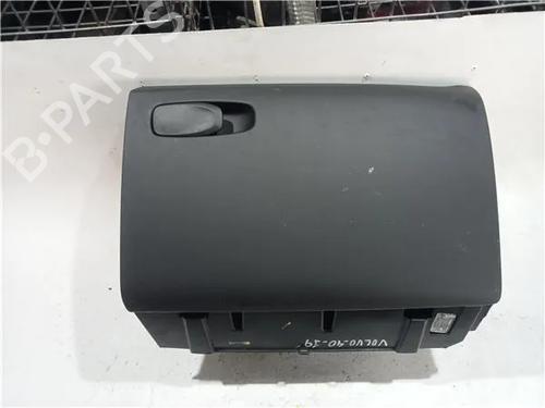 Dashboardkastje VOLVO V40 Hatchback (525) D2 (120 hp) 24123229