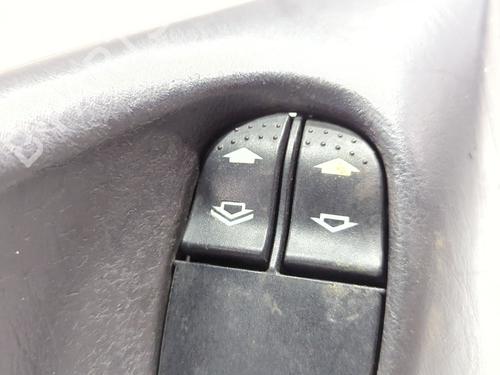 Left front window switch FORD FOCUS I (DAW, DBW) 1.8 TDCi | BP31869147I27