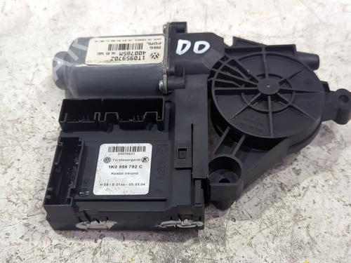 Used Right front window motor Right front window motor VW TOURAN (1T1, 1T2) 2.0 TDI (136 hp) 39950123 39950123