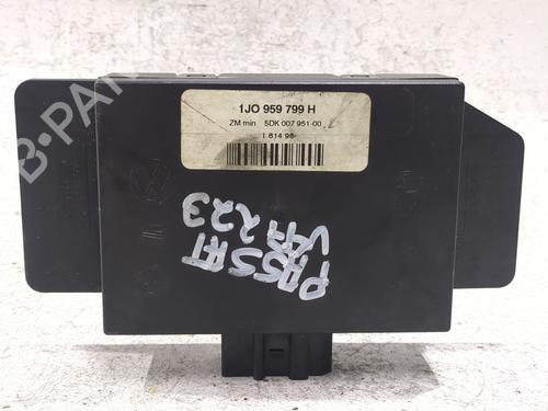 Elektronisk modul VW PASSAT B5 Variant (3B5) 2.5 TDI (150 hp) 30527836