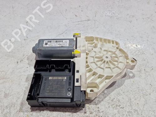 Used Right front window motor SEAT LEON (1P1) 1.9 TDI (105 hp) 30962296