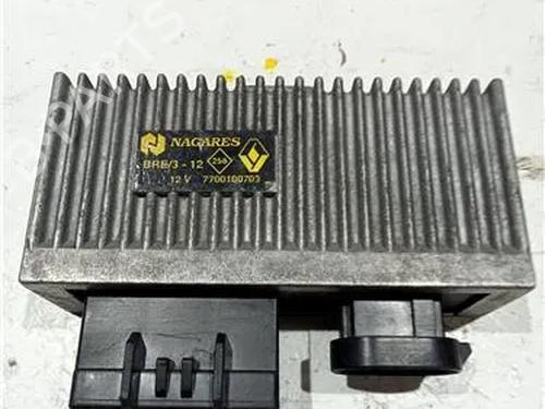 Elektronisk modul RENAULT MEGANE I Coach (DA0/1_) 1.9 dTi (DA0N) (98 hp) 23909220