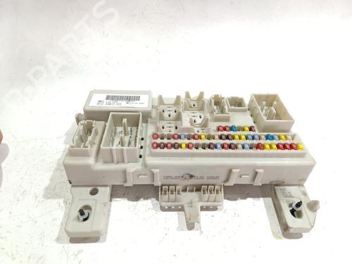 Used Fuse box Fuse box 38801602 38801602