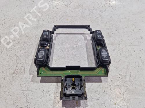 Used Switch Switch MERCEDES-BENZ C-CLASS (W202) C 280 (202.028) (193 hp) 33619281 33619281