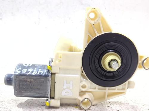left-front-window-motor-mercedes-benz-c-class-w204-2007-2008-2009-2010-2011-2012-2013-2014-2015-40623401 main image