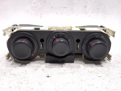climate-control-seat-ibiza-iii-6l1-2002-2003-2004-2005-2006-2007-2008-2009-32697831 main image
