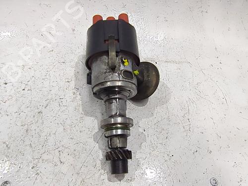 Used Ignition distributor SEAT TOLEDO I (1L2) 1.8 i (88 hp) 32282229