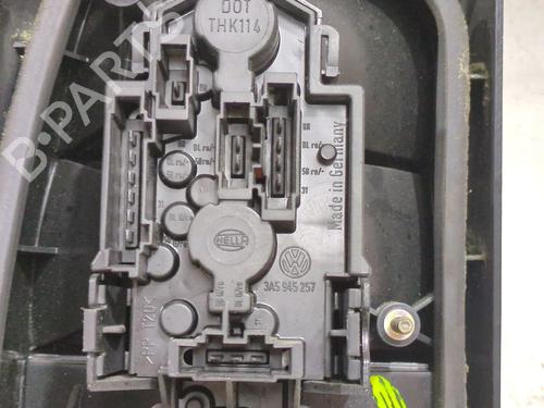 Right taillight VW PASSAT B3/B4 (3A2, 35I) 1.9 TD | BP26953279C35 