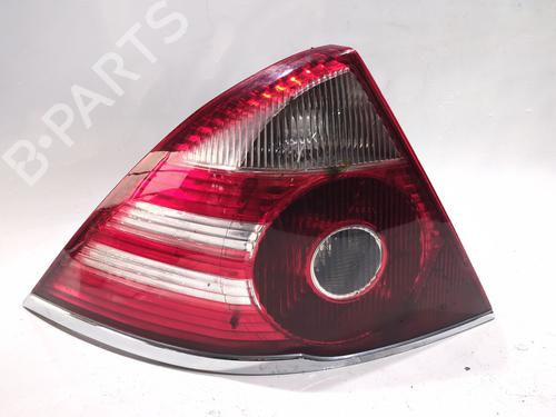 Used Right taillight FORD MONDEO III Saloon (B4Y) 2.0 TDCi (130 hp) 30535908