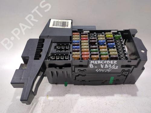 Used Fuse box MERCEDES-BENZ C-CLASS (W204) C 200 CDI (204.001) (136 hp) 27319639