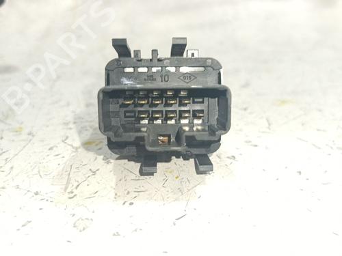 Left front window switch RENAULT MASTER II Van (FD) 2.5 dCi (FD01, FD02, FD21, FD22, FD31, FD32, FD3Y, FD71,... | BP39025968I27 - Image 4