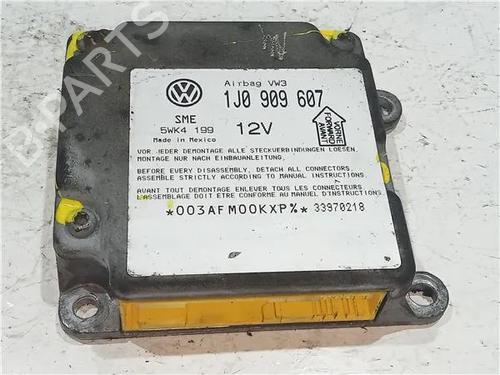 Kollisjonspute styreenhet VW PASSAT B5 (3B2) 1.9 TDI (115 hp) 23913085