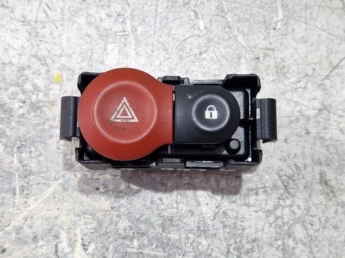 Used Warning switch RENAULT CLIO III Grandtour (KR0/1_) 1.5 dCi (KR0G) (68 hp) 29885378