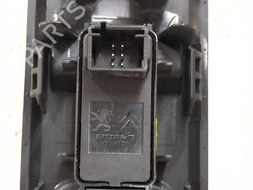 Right front window switch PEUGEOT 3008 I MPV (0U_) 1.6 THP | BP28579819I26