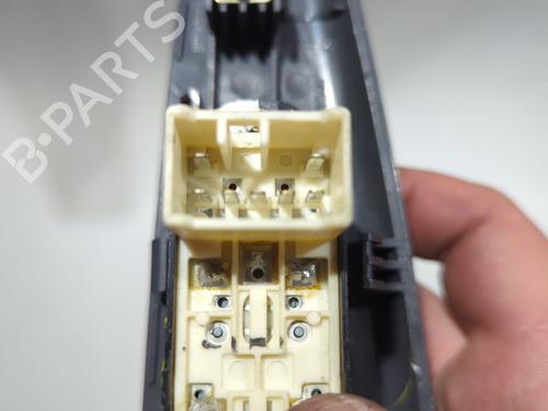Right rear window switch KIA CERATO I Saloon (LD) 2.0 CRDi | BP24978592I28 