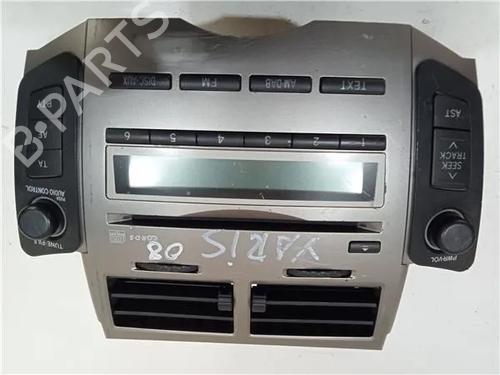 Used Radio TOYOTA YARIS (_P9_) 1.4 D-4D (NLP90_, NLP90R) (90 hp) 23907656