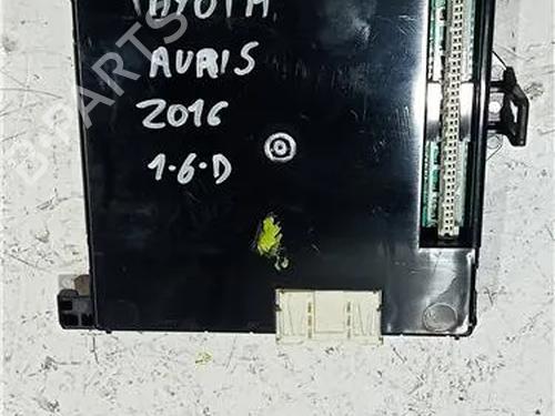 Used Fuse box TOYOTA AURIS (_E18_) 1.4 D-4D (NDE180_, NDE180R) (90 hp) 23912234